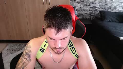 blueeyeboy0 online show from 02.13.25