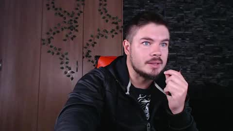 Snapshot of blueeyeboy0 chatting on 04.22.26 blueeyeboy0 online show from 04.22.26
