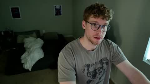 Snapshot of blueeyedtallguy chatting on 07.14.26 blueeyedtallguy online show from 07.14.26