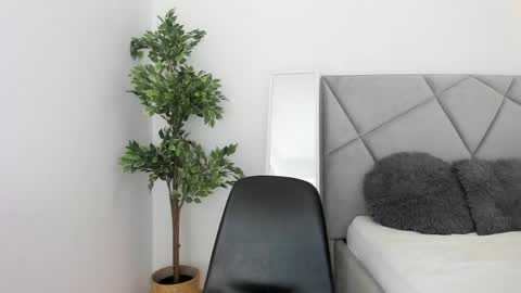 blueeyeslexxxy online show from 04.18.26