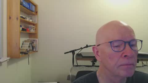 blueeyesn8 online show from 12.04.24