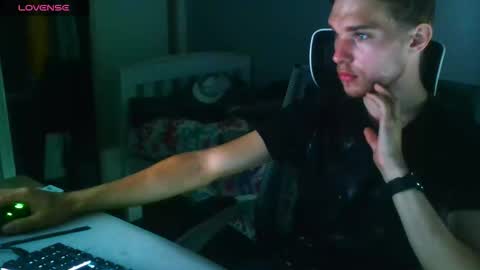 bluegaze6227724 online show from 12.04.25