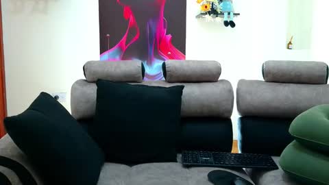 bluewolf247 online show from 10.28.25