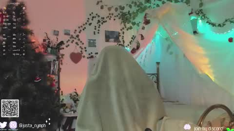 Snapshot of blushing_nymph chatting on 12.08.24 Im Nym Justa nymph on twitter and IG online show from 12.08.24