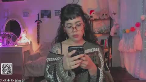 Snapshot of blushing_nymph chatting on 09.27.25 Im Nym Justa nymph on twitter and IG online show from 09.27.25
