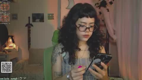 Snapshot of blushing_nymph chatting on 10.11.25 Im Nym Justa nymph on twitter and IG online show from 10.11.25