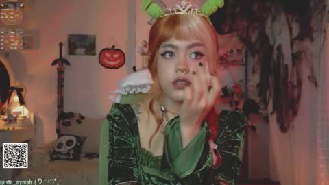Snapshot of blushing_nymph chatting on 10.18.25 Im Nym Justa nymph on twitter and IG online show from 10.18.25