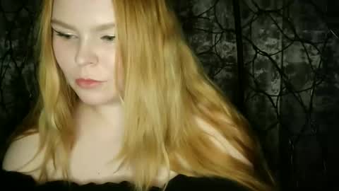 blushing_star online show from 09.22.25