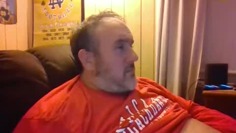 Snapshot of bman233450 chatting on 10.31.25 bman233450 online show from 10.31.25