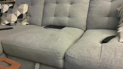 bmclovin_7 online show from 02.13.25