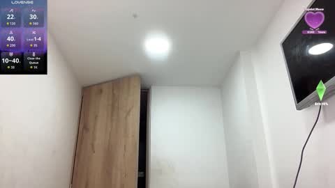 Bob  INDEPENDENT MODEL online show from 03.18.26