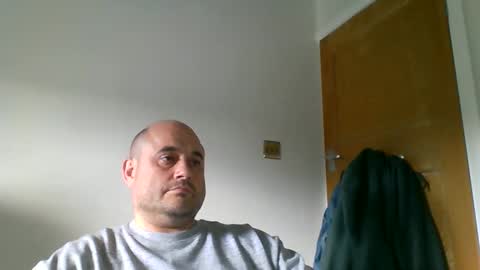 Snapshot of bobabator chatting on 09.13.25 bobabator online show from 09.13.25