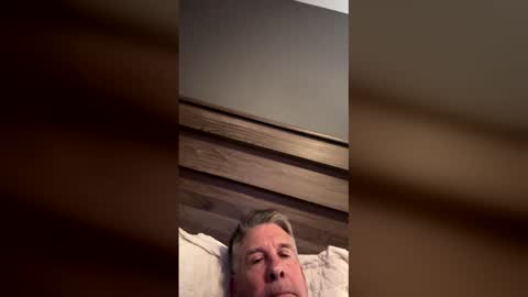 Snapshot of bobbo2828 chatting on 12.17.25 bobbo2828 online show from 12.17.25