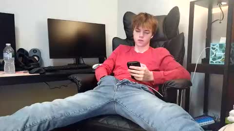 Snapshot of bobby72738 chatting on 11.26.25 bobby72738 online show from 11.26.25