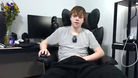 Snapshot of bobby72738 chatting on 02.16.26 bobby72738 online show from 02.16.26