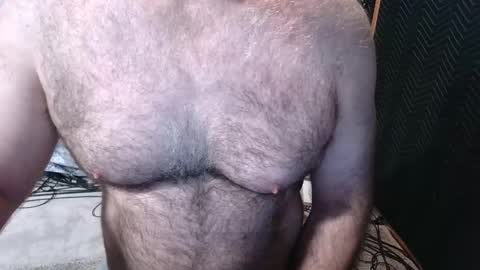 Snapshot of bobbyhill27b chatting on 05.01.26 BobbyHill27b online show from 05.01.26