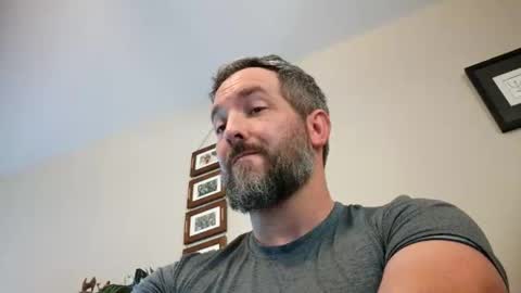 Snapshot of bobchmw chatting on 05.19.26 Bobchmw online show from 05.19.26