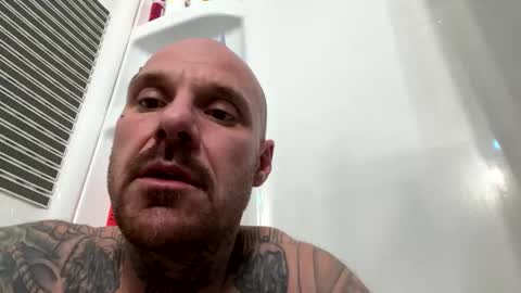 Snapshot of bodyart85_19 chatting on 03.05.25 Bodyart85 19 online show from 03.05.25