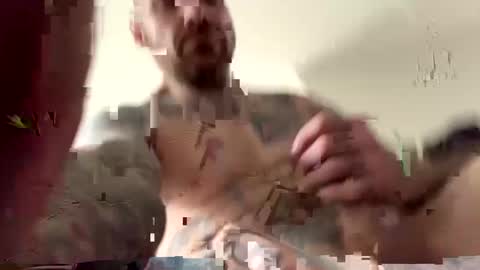 Snapshot of bodyart85_19 chatting on 09.22.25 Bodyart85 19 online show from 09.22.25