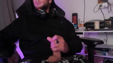 bodyking69 online show from 01.18.25