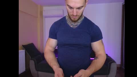 Snapshot of bodyouwant chatting on 12.20.24 bodyouwant online show from 12.20.24