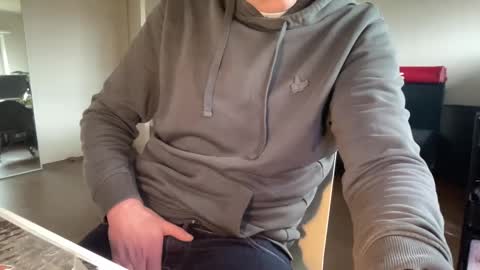 Snapshot of boegieboy76 chatting on 12.18.24 ask me online show from 12.18.24