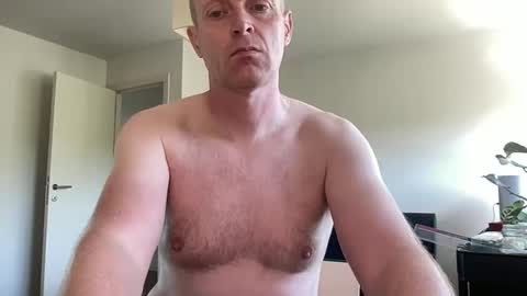 Snapshot of boegieboy76 chatting on 09.19.25 ask me online show from 09.19.25