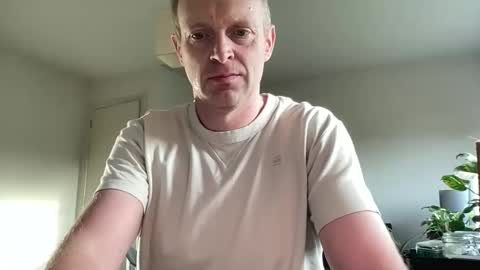 Snapshot of boegieboy76 chatting on 11.06.25 ask me online show from 11.06.25