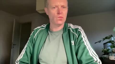 Snapshot of boegieboy76 chatting on 12.02.25 ask me online show from 12.02.25