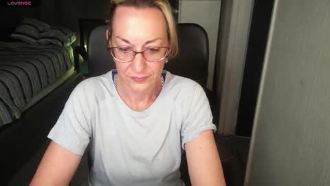 Ningifun couple online show from 09.20.25