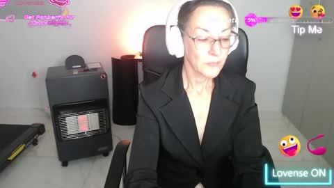 Snapshot of boeslaboes chatting on 06.04.26 Ningifun couple online show from 06.04.26