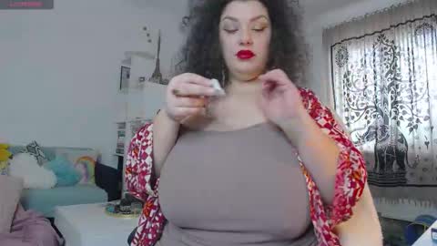 BohoBabeLaxy online show from 12.02.25