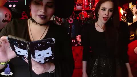 Paris online show from 10.11.25