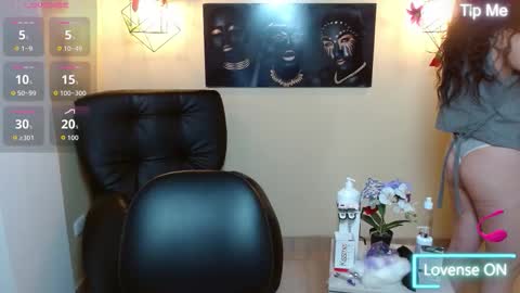 Paris online show from 01.12.26