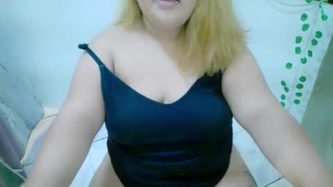 Snapshot of bombastic_darla chatting on 09.27.25 bombastic_darla online show from 09.27.25