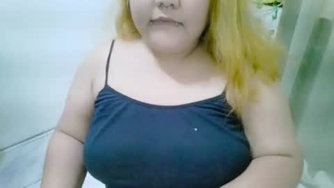 Snapshot of bombastic_darla chatting on 09.30.25 bombastic_darla online show from 09.30.25