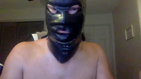 Snapshot of bondageguy12 chatting on 01.16.25 Bondage lover online show from 01.16.25