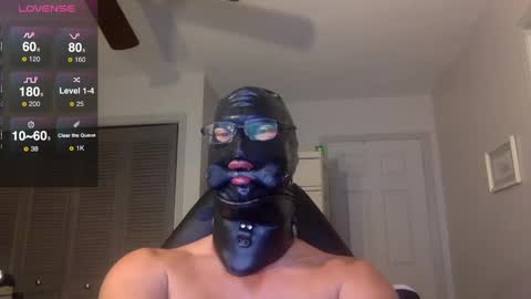 Snapshot of bondageguy12 chatting on 01.25.25 Bondage lover online show from 01.25.25