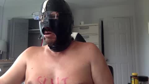 Snapshot of bondageguy12 chatting on 02.01.25 Bondage lover online show from 02.01.25