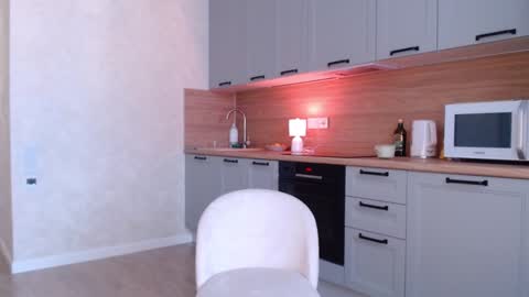 Snapshot of bonjourlabelle chatting on 12.13.24 Mary 3 live time content 18   online show from 12.13.24