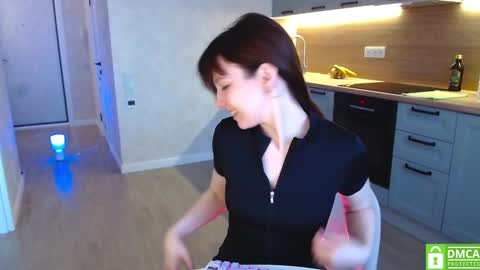 Snapshot of bonjourlabelle chatting on 01.30.25 Mary 3 live time content 18   online show from 01.30.25