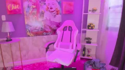 Bonnie online show from 12.10.24