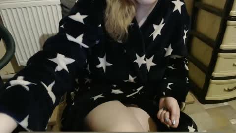 Snapshot of bonnie_fuck_clyde chatting on 01.28.25 Bonnie Fuck Clydes online show from 01.28.25