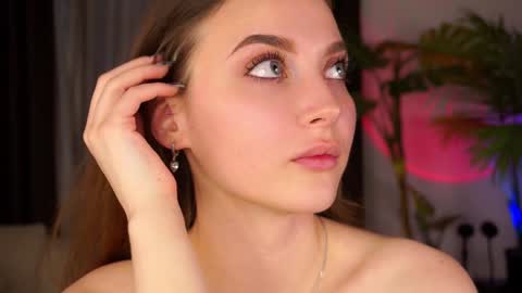 Grace online show from 12.19.24