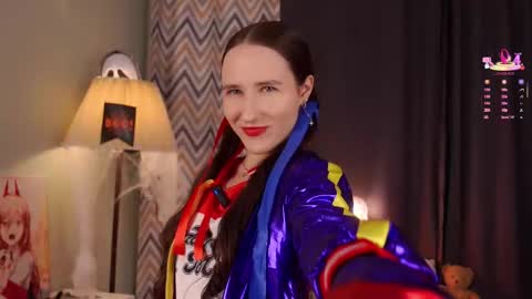 Emma online show from 10.31.25