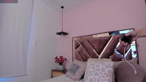 Bonny Jones online show from 09.27.25