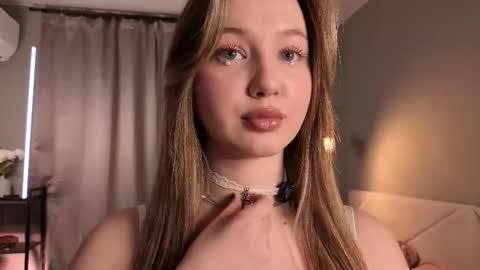 Snapshot of bonnyflower chatting on 02.01.26 Eva online show from 02.01.26