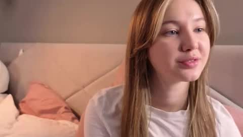 Snapshot of bonnyflower chatting on 02.20.26 Eva online show from 02.20.26