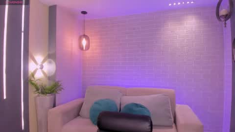 Bonny online show from 09.12.25