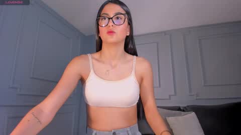 Bonny online show from 12.21.25